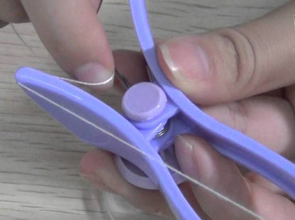 BrowSilk Threading Tool
Salon-Style Eyebrow & Facial Hair Removal At Home